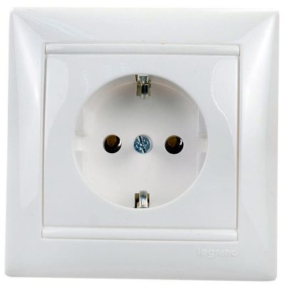 Legrand 774423, розетка силовая Legrand 774423, розетка силовая