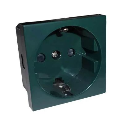 Ecoplast 851119, розетка с з/к со шторками LK4 Ecoplast 851119, розетка с з/к со шторками LK4
